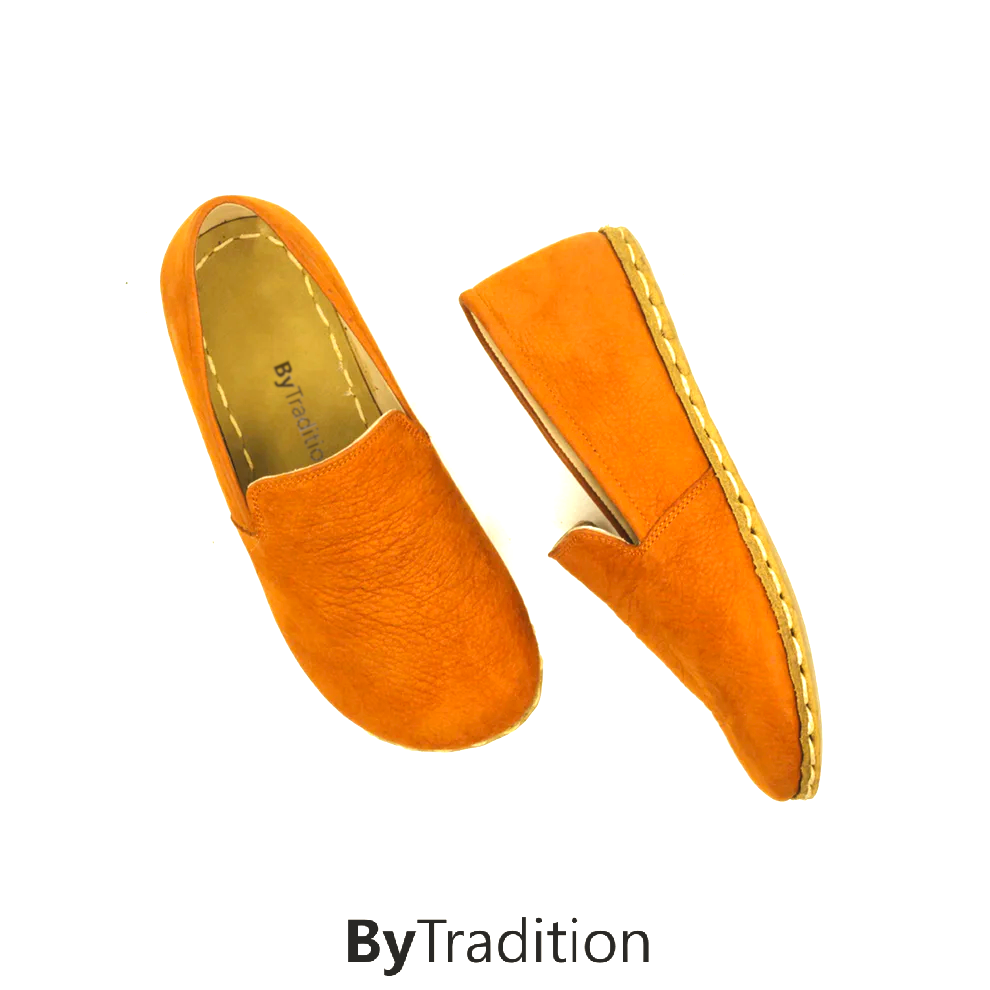 Loafer-Klassiker – Kupferniete – Natürlich und individuell barfuß – Orange – Nubuk
