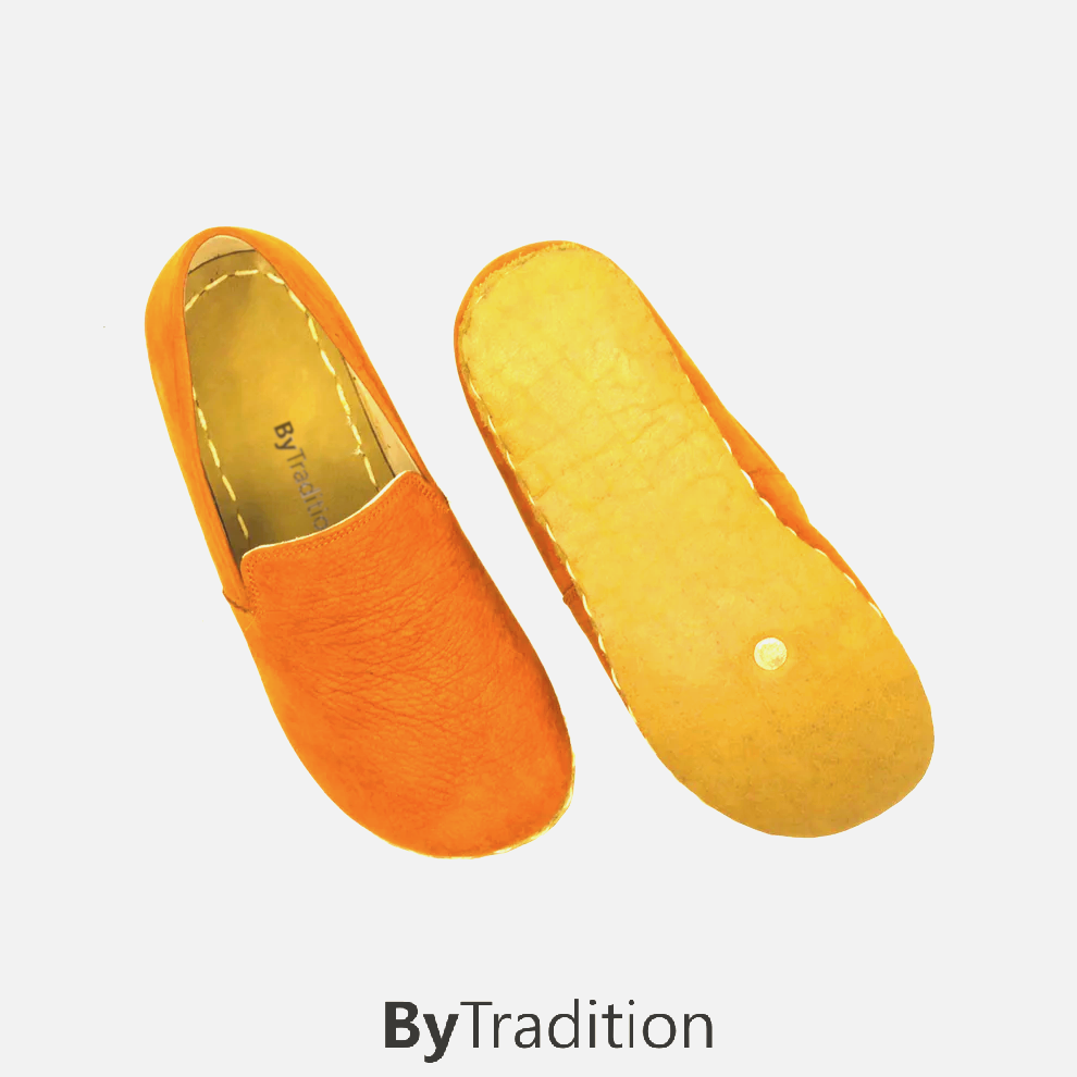 Loafer-Klassiker – Kupferniete – Natürlich und individuell barfuß – Orange – Nubuk